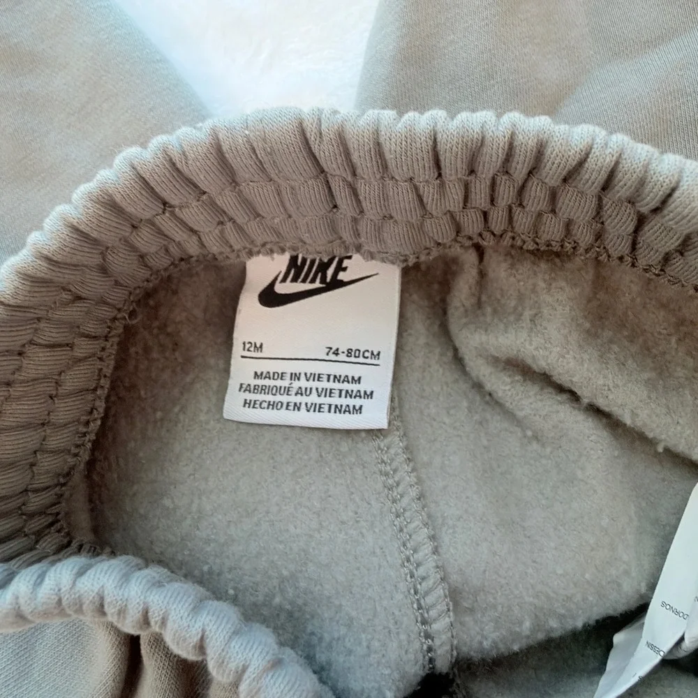 Nike Jogger Sweatpants Kids 12M Grey Excellent Fleece Logo M350-G3F 324